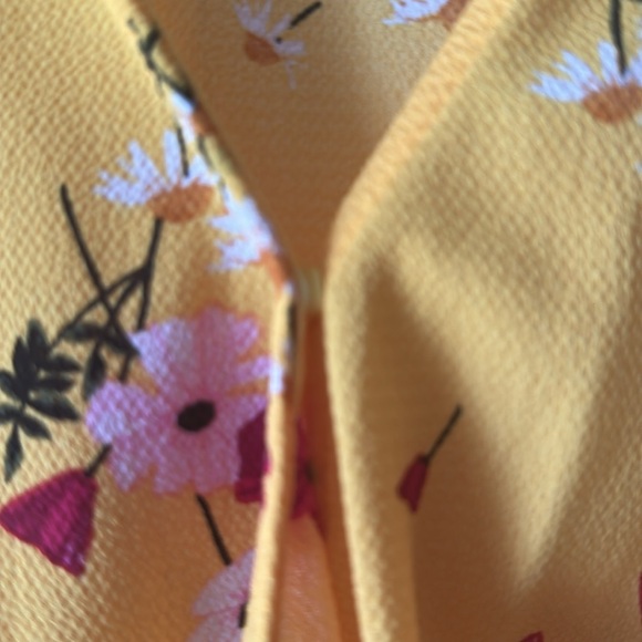 DIVIDED H&M Yellow Floral Wrap Dress - Picture 7 of 10